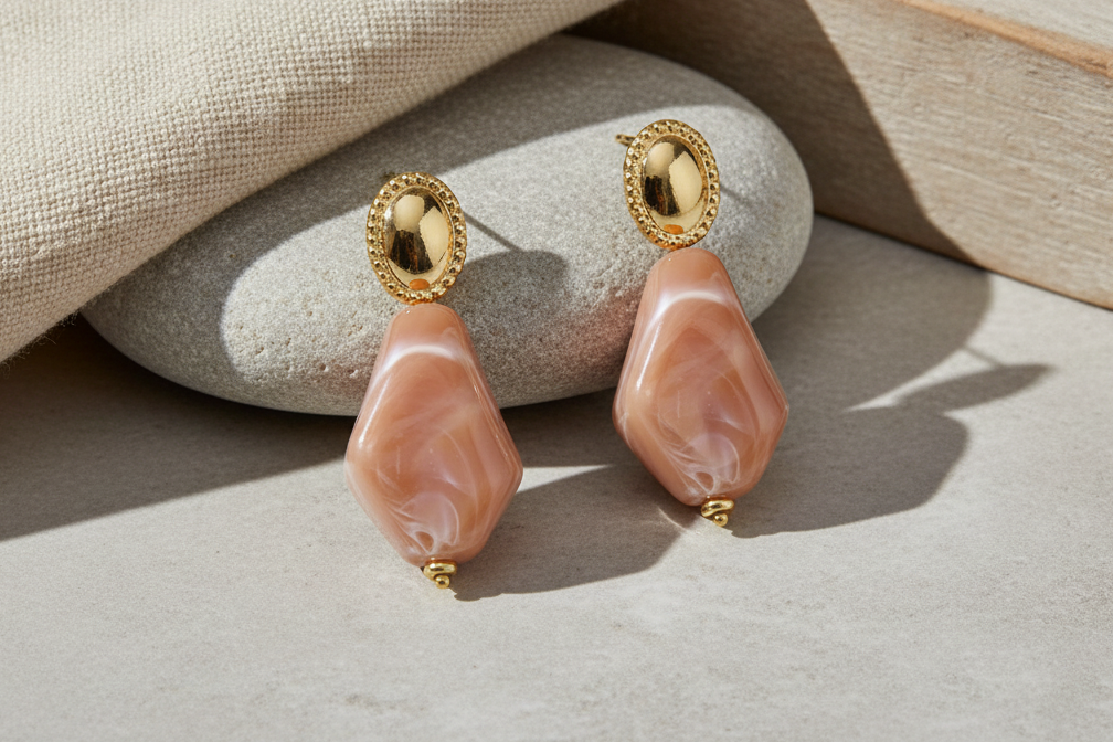 Earrings with natural stone look